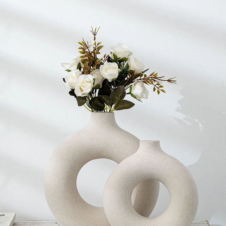 Nordic Donut Ceramic Vase – Modern Pampas Grass Home Décor