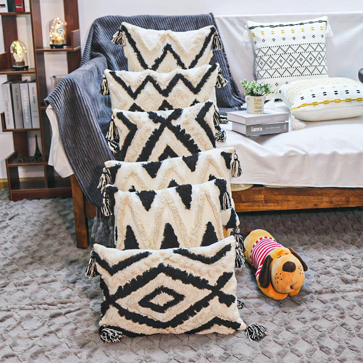 Boho Chenille Tufted Cushion Cover – Luxury with Tassels
