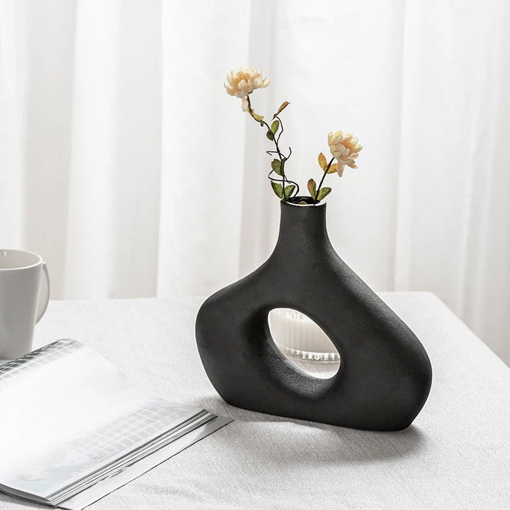 Matte Ceramic Vase – Nordic Minimalist Flowerpot Decor