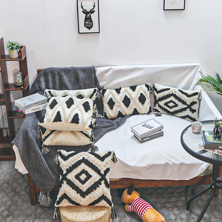 Boho Chenille Tufted Cushion Cover – Luxury with Tassels