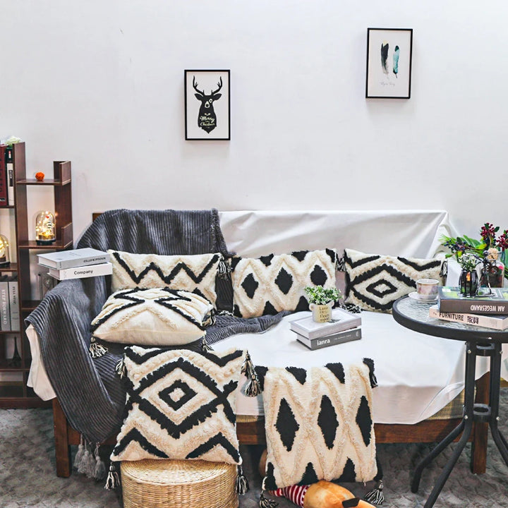 Boho Chenille Tufted Cushion Cover – Luxury with Tassels