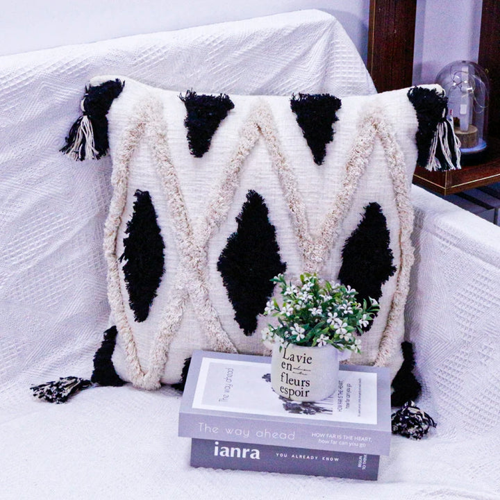Boho Chenille Tufted Cushion Cover – Luxury with Tassels