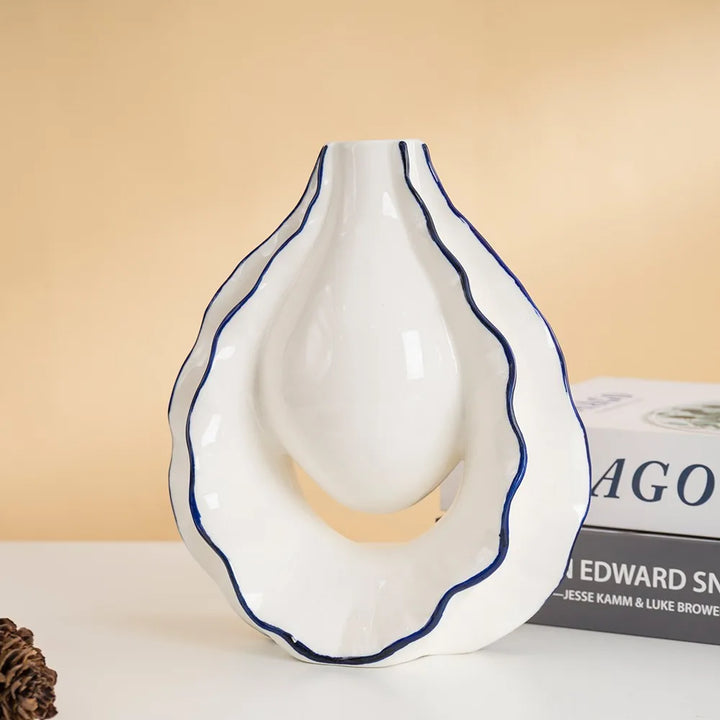Ceramic Oyster Vase – Modern Tabletop Flower Decor