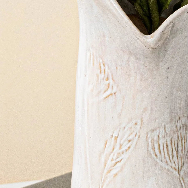 Nordic Ceramic Wavy Vase – Minimalist Textured Centerpiece