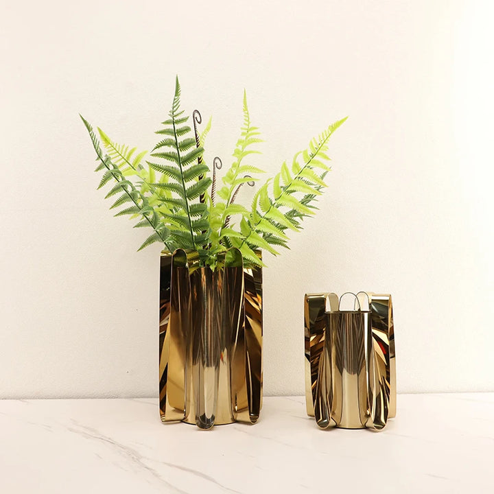 Silver-Plated Metal Vase – Modern Decorative Flower Pot