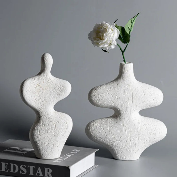 Scandinavian White Ceramic Vase – Minimalist Home & Wedding Decoration for Desk, Bedroom, and Office