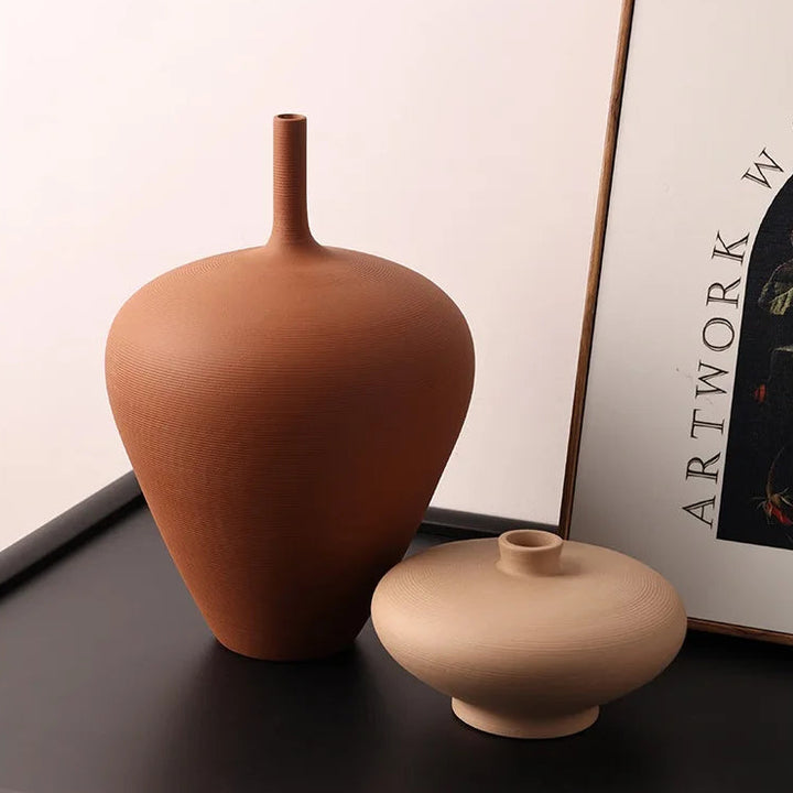 Nordic Retro Ceramic Vase – Modern Tabletop Centerpiece