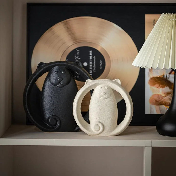 Abstract Cat Ceramic Vase – Modern Minimalist Animal Decor