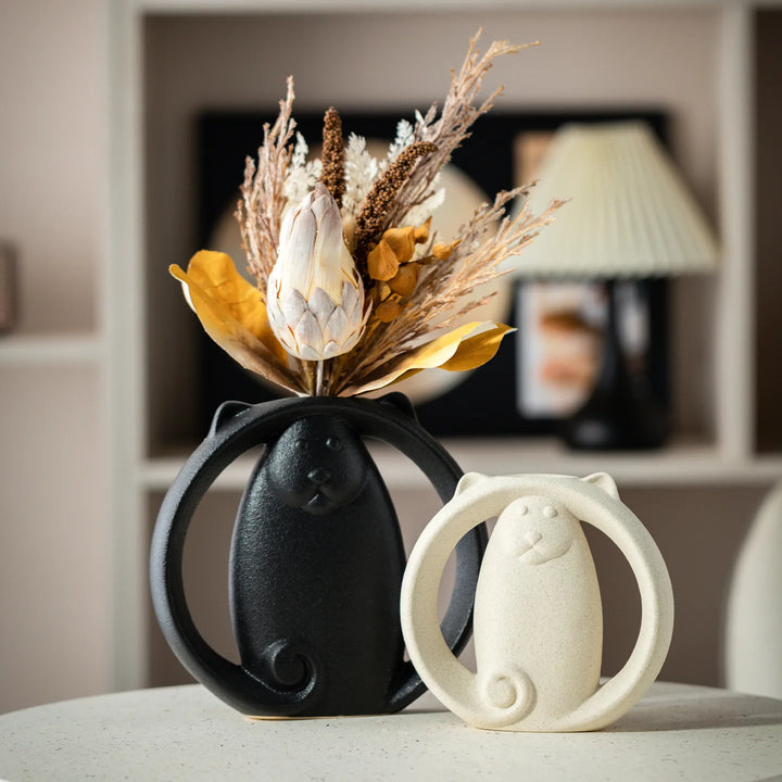 Abstract Cat Ceramic Vase – Modern Minimalist Animal Decor