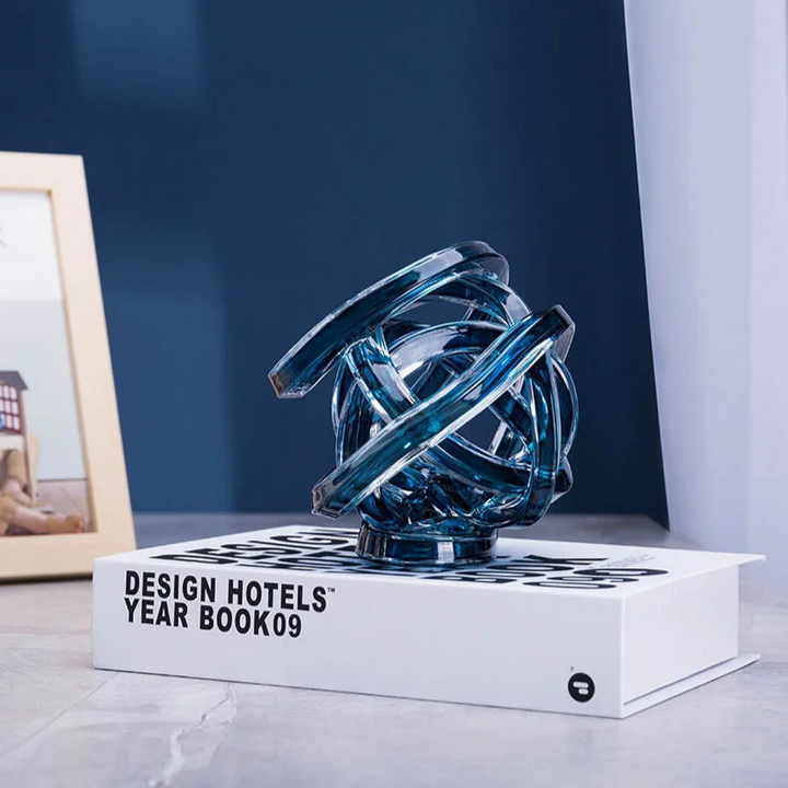 Twisted Glass Chain Sculpture – Modern Transparent Decor