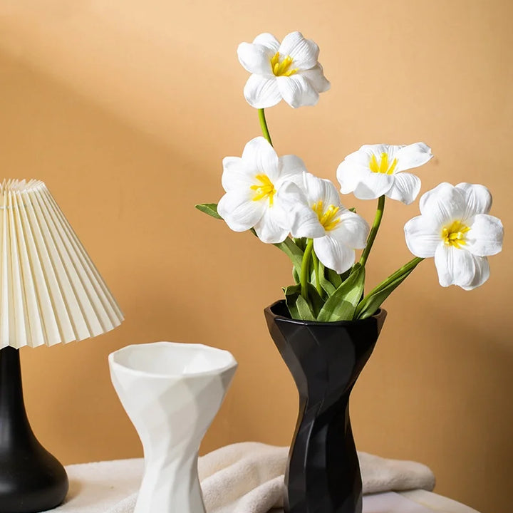 Geometric Ceramic Vase – Modern Centerpiece for Home Décor