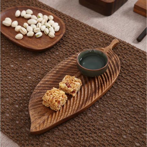 Walnut Leaf Wooden Tray – Japanese Decorative Platter