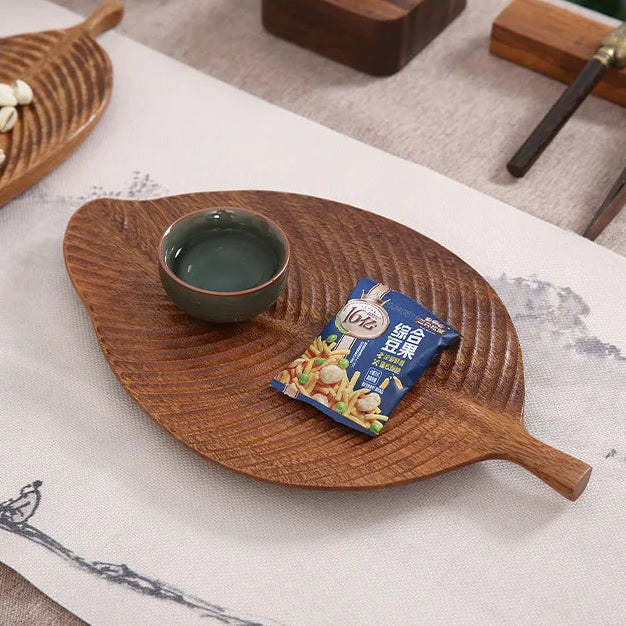 Walnut Leaf Wooden Tray – Japanese Decorative Platter
