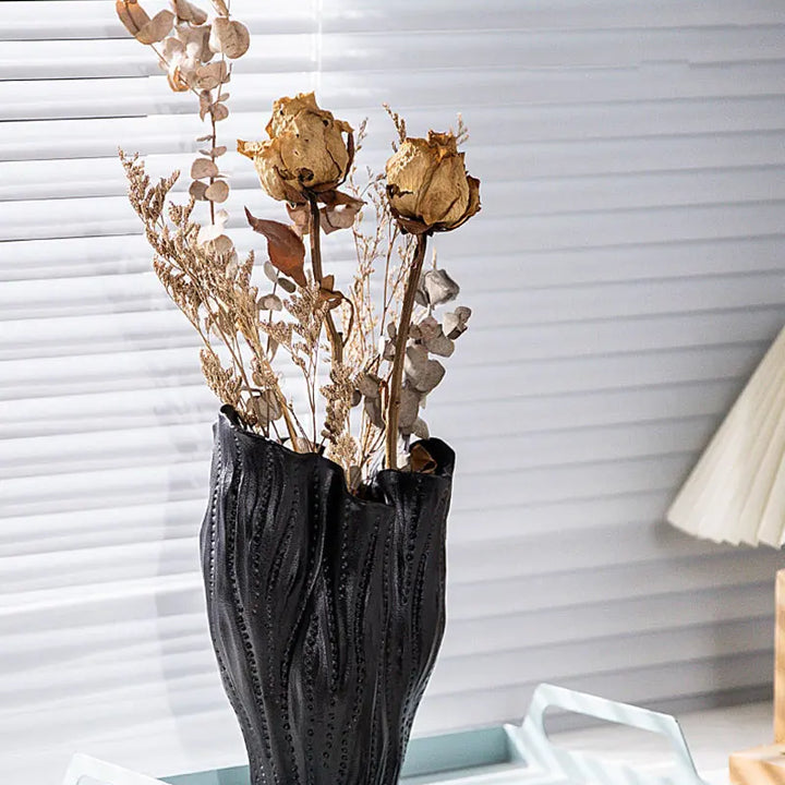 Ceramic Coastal Vase – Nordic Starfish & Waves Decor