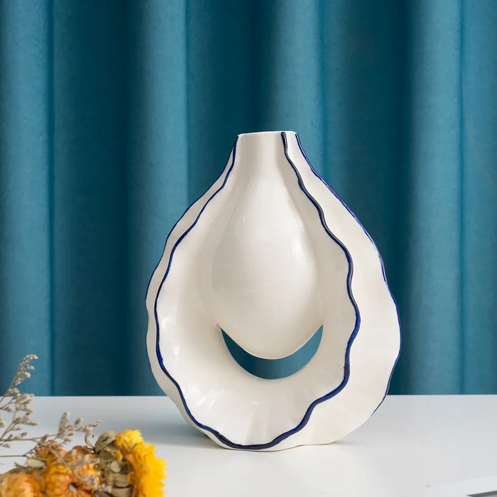 Ceramic Oyster Vase – Modern Tabletop Flower Decor