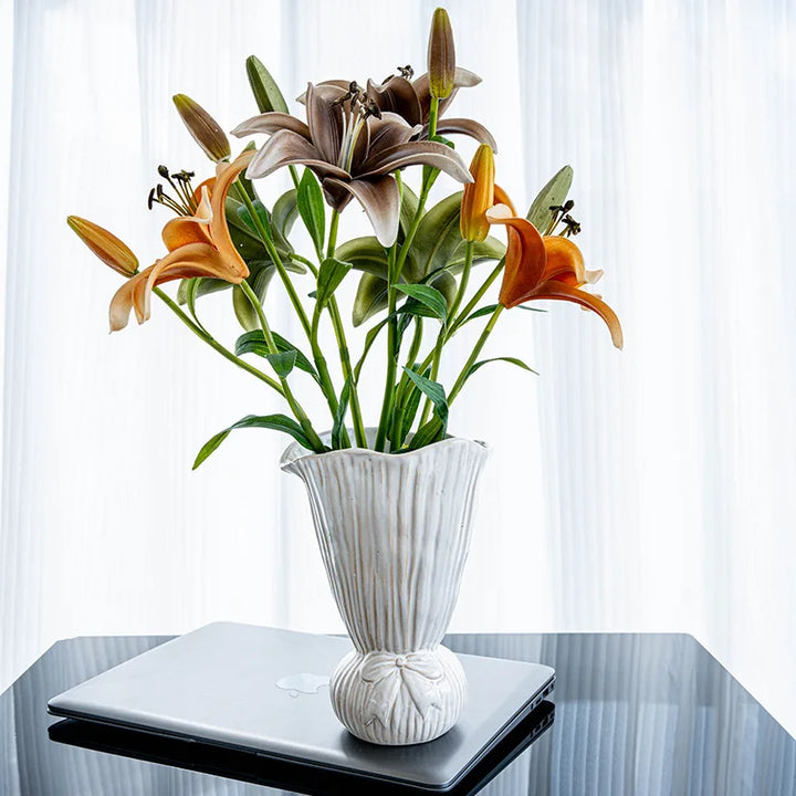 Handmade Nordic Ceramic Vase – Modern Tabletop Centerpiece for Living Room and Console Decoration