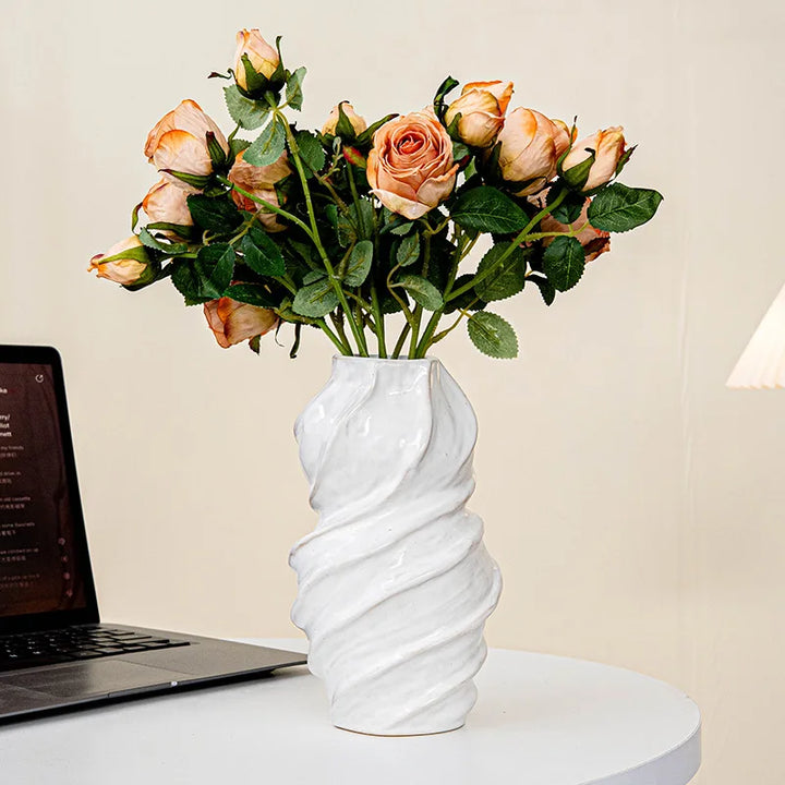Ceramic Spiral Vase – Modern Twisted Pottery Decoration