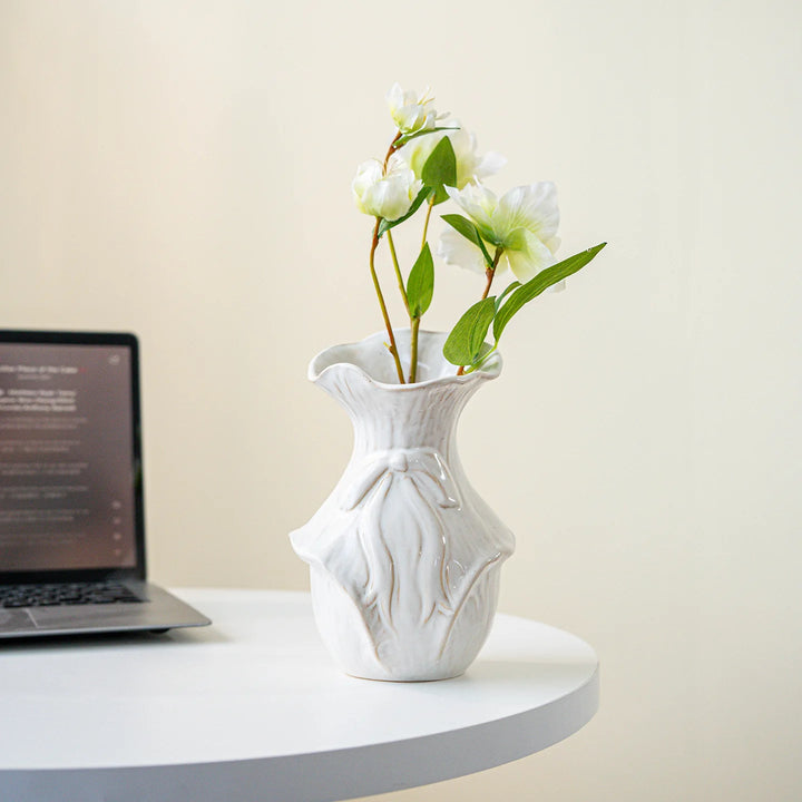 Retro Nordic Ceramic Vase – Modern Minimalist Home Décor