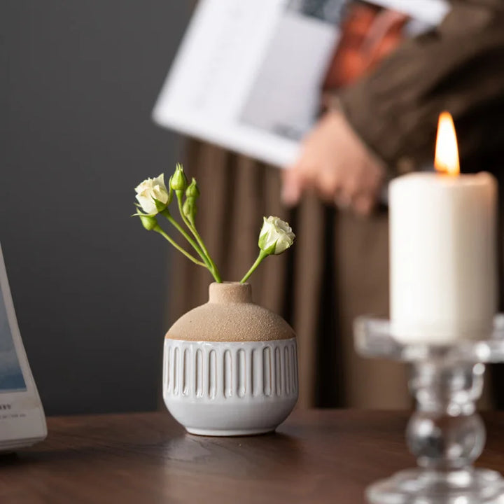 Mini Matte Ceramic Bud Vase – Modern Nordic Table Décor