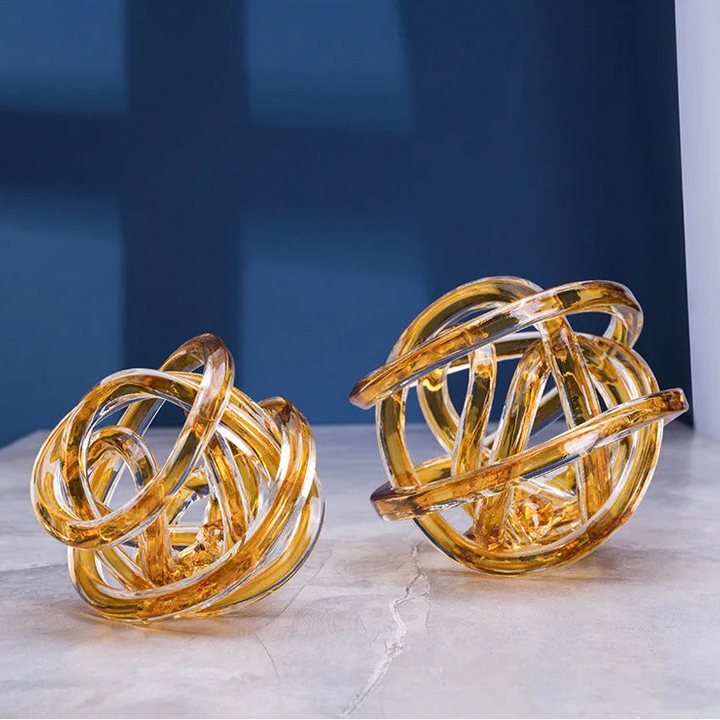 Twisted Glass Chain Sculpture – Modern Transparent Decor