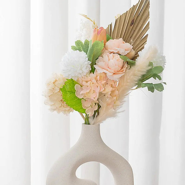 White Ceramic Nordic Vase Set – Minimalist Table Centerpiece Décor