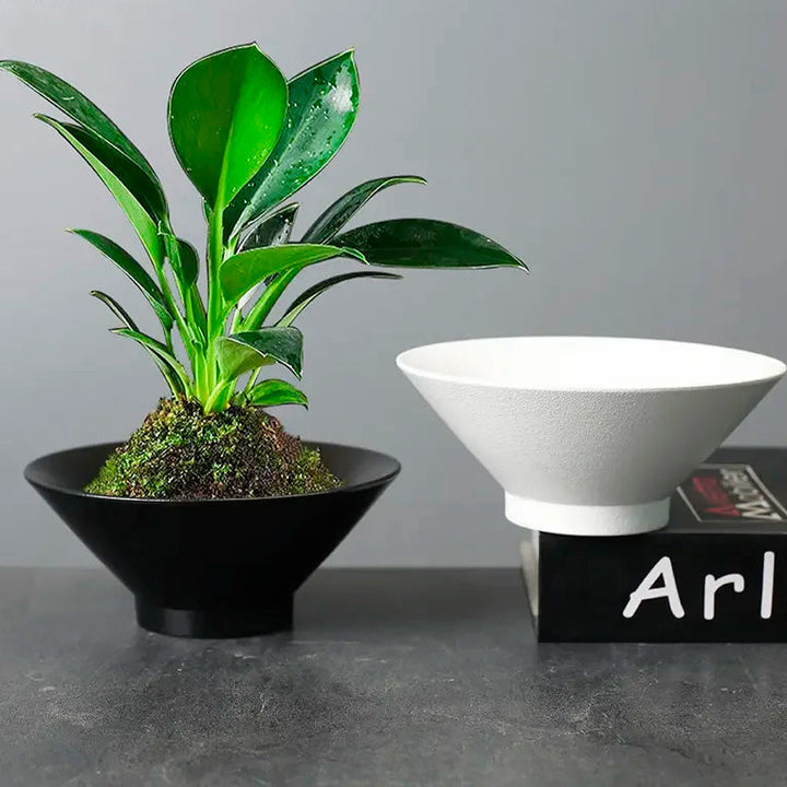 Minimalist Ceramic Vase – Modern Desk & Flower Pot Decor
