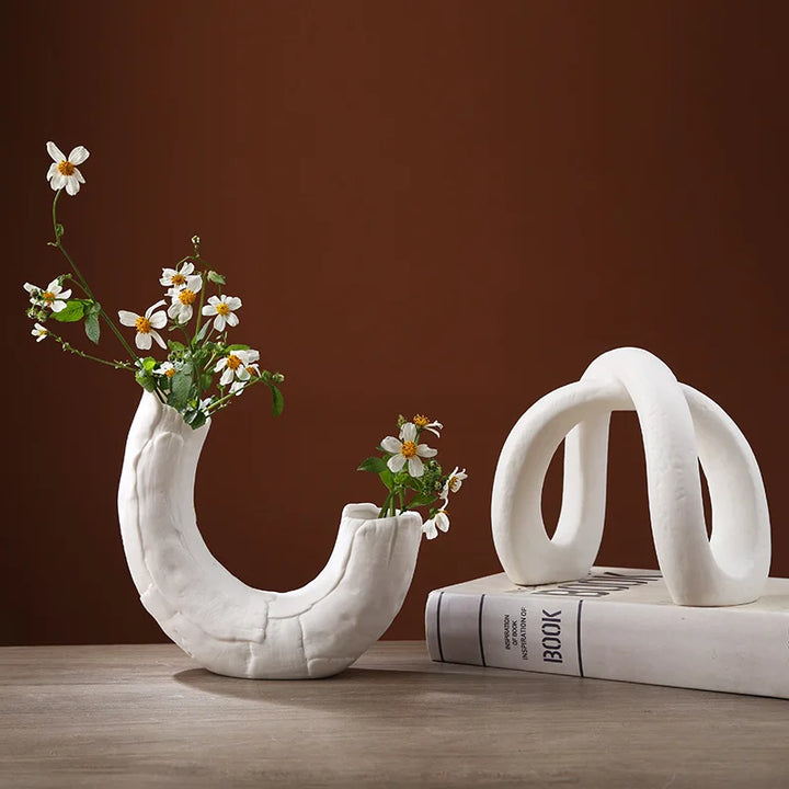 Nordic U-Shape Ceramic Vase – Modern Art Centerpiece for Pampas Grass, Dried Flowers, and Home Office Decor