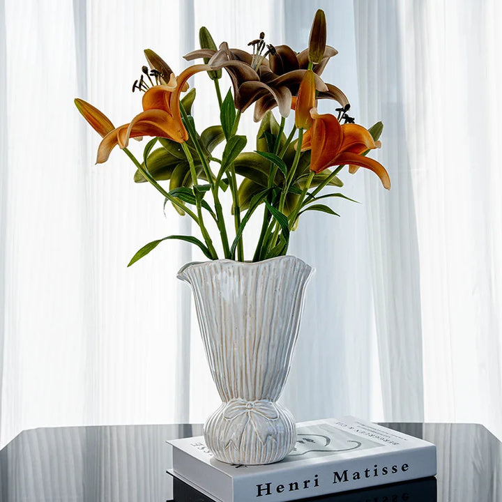 Handmade Nordic Ceramic Vase – Modern Tabletop Centerpiece for Living Room and Console Decoration