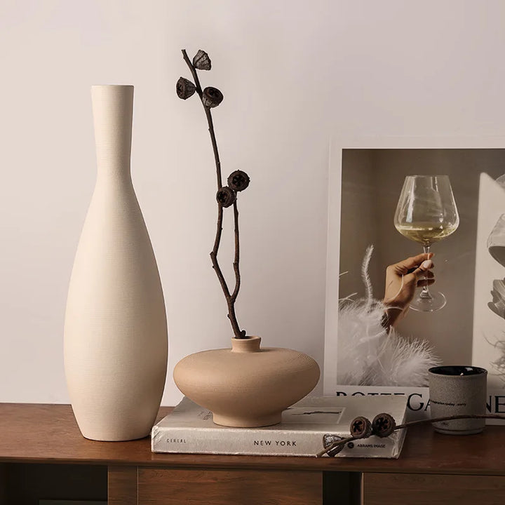 Nordic Retro Ceramic Vase – Modern Tabletop Centerpiece