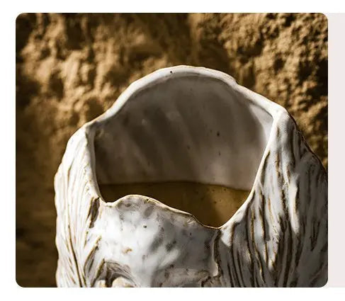 Abstract Face Ceramic Vase – Nordic Tabletop Decor