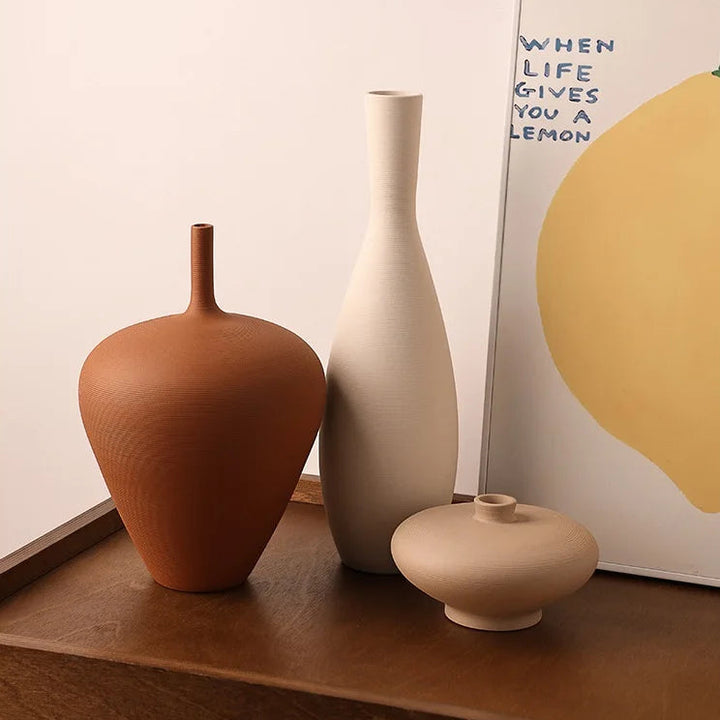 Nordic Retro Ceramic Vase – Modern Tabletop Centerpiece