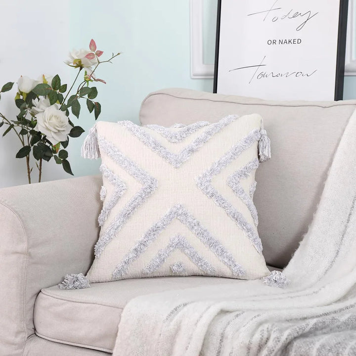 Boho Chenille Tufted Cushion Cover – Luxury with Tassels