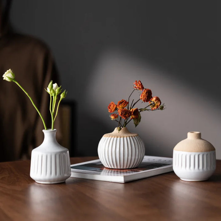 Mini Matte Ceramic Bud Vase – Modern Nordic Table Décor
