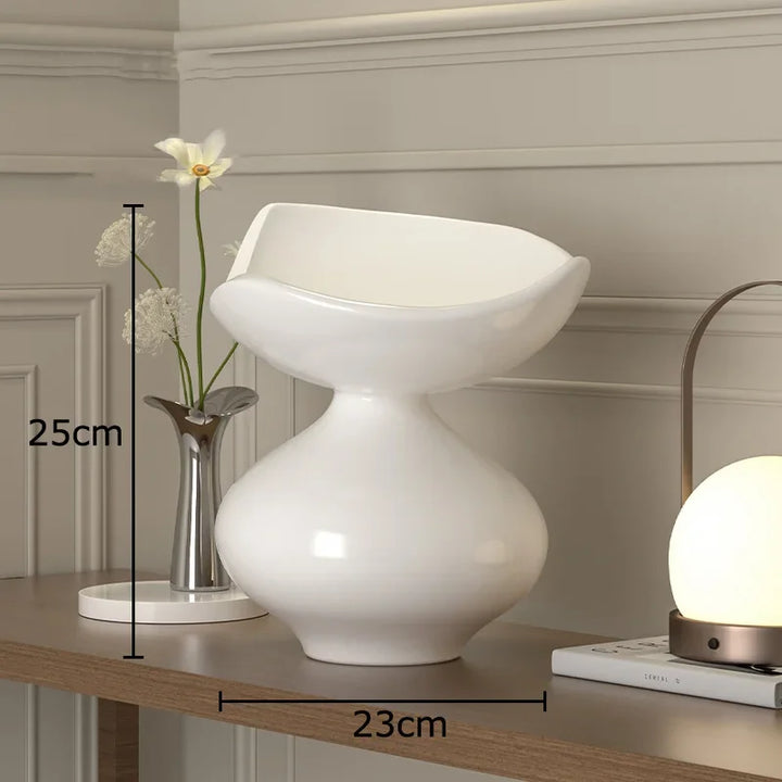 Minimalist Abstract Resin Vase – Modern Decorative Flower Pot