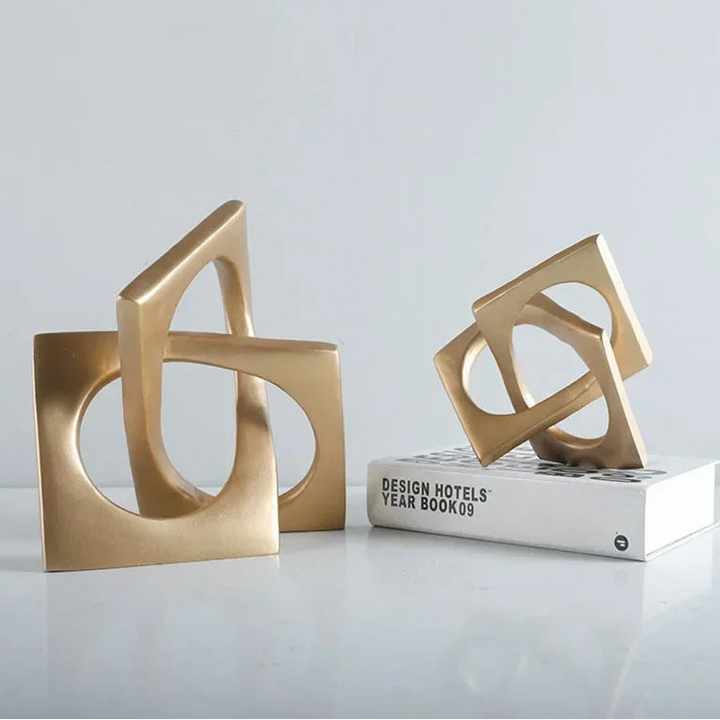 Abstract Geometric Sculpture – Modern Resin Desk Ornament