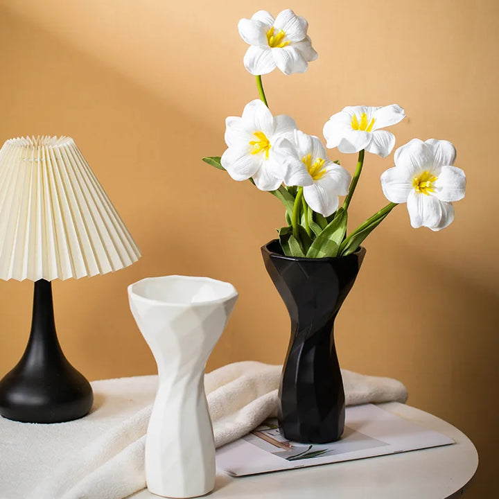 Geometric Ceramic Vase – Modern Centerpiece for Home Décor