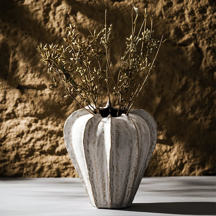 Geometric Ceramic Bud Vase – Multi-Sided Modern Vase for Dried Flowers, Pampas Grass & Boho Home Decor | Retro Tabletop Accent