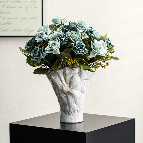 Retro Ceramic Vase – Modern Tabletop Flower Decor