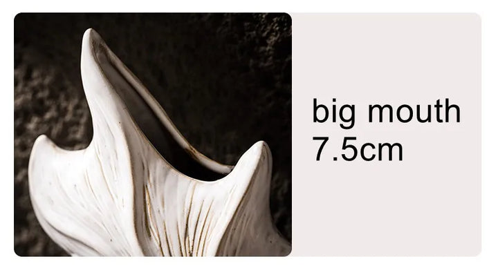 Ceramic Conch Vase – Modern Minimalist Home Decor