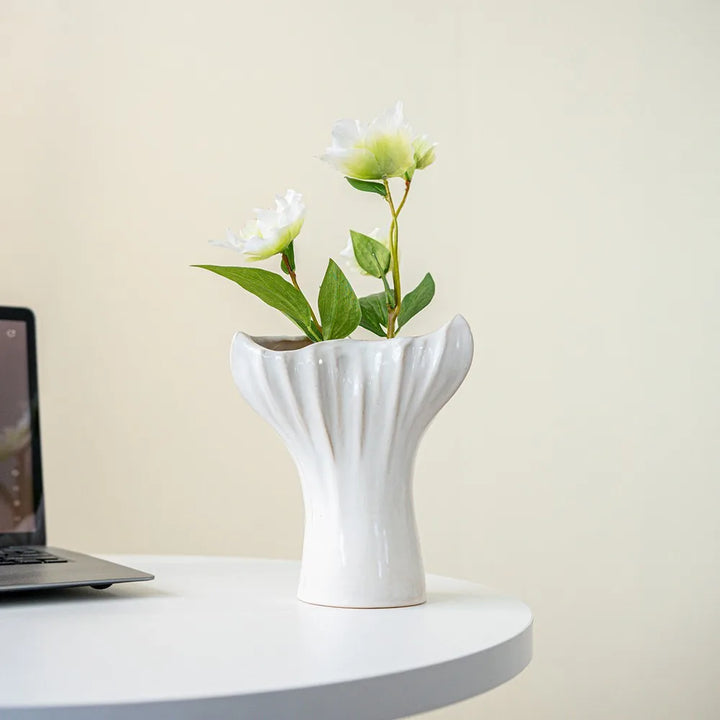 Geometric Ceramic Vase – Nordic Triangle Mouth Centerpiece