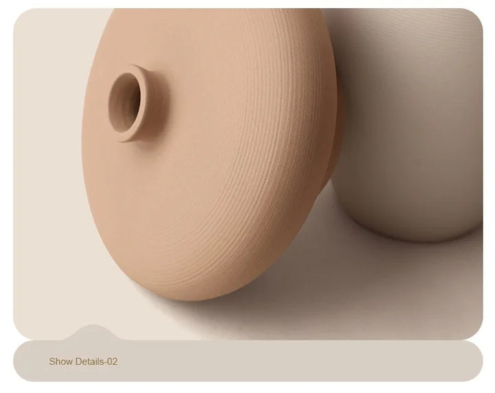 Nordic Retro Ceramic Vase – Modern Tabletop Centerpiece