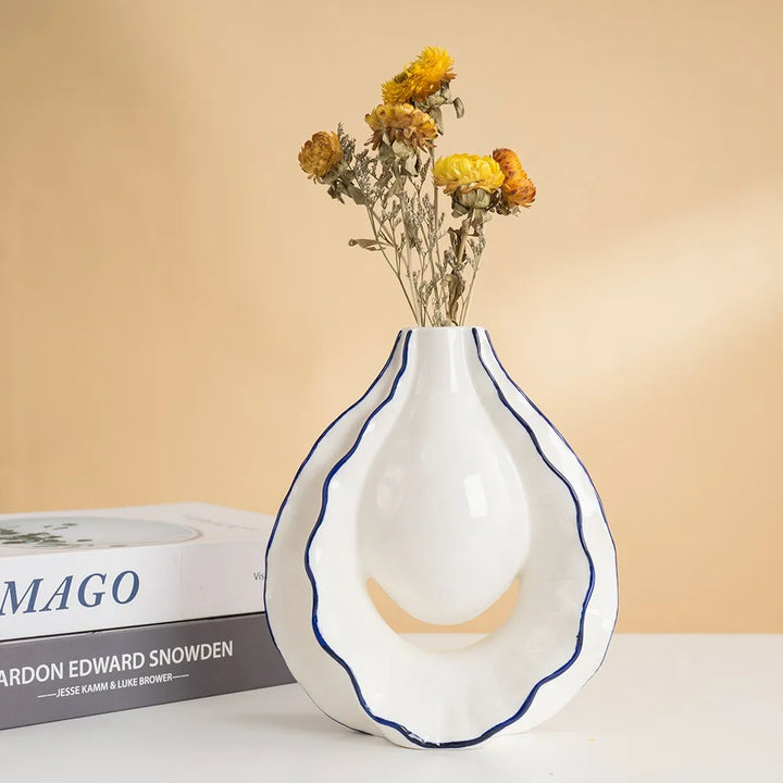 Ceramic Oyster Vase – Modern Tabletop Flower Decor