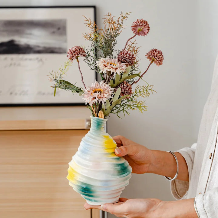 Modern Wavy Ceramic Vase – Abstract Nordic Art Decor