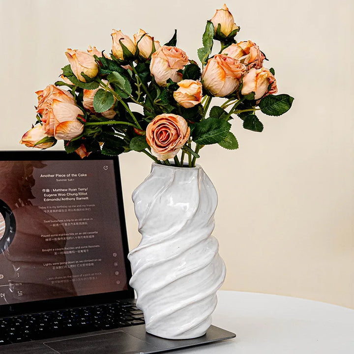 Ceramic Spiral Vase – Modern Twisted Pottery Decoration