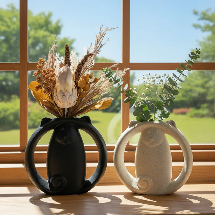 Abstract Cat Ceramic Vase – Modern Minimalist Animal Decor