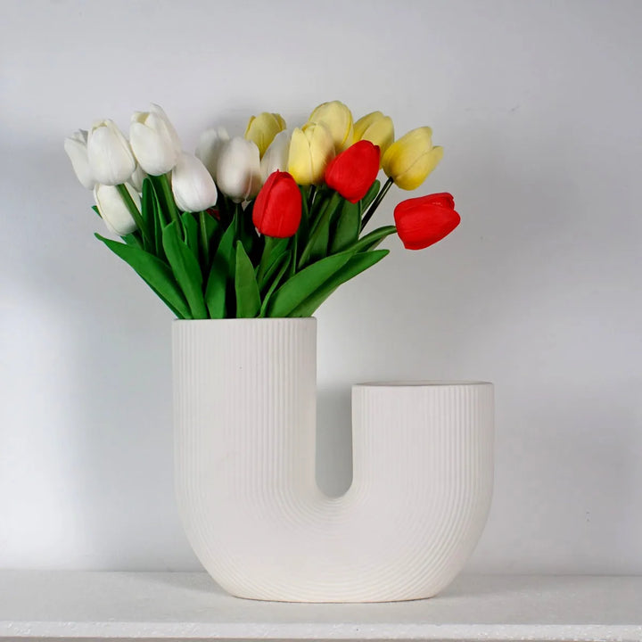 Large U-Shaped Nordic Ceramic Vase – Minimalist White & Pink Tabletop Decor for Dried Flowers and Greenery