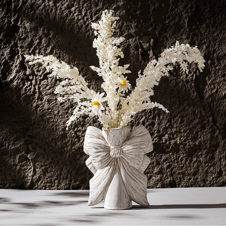 Nordic Bow Ceramic Vase – Retro Minimalist Centerpiece