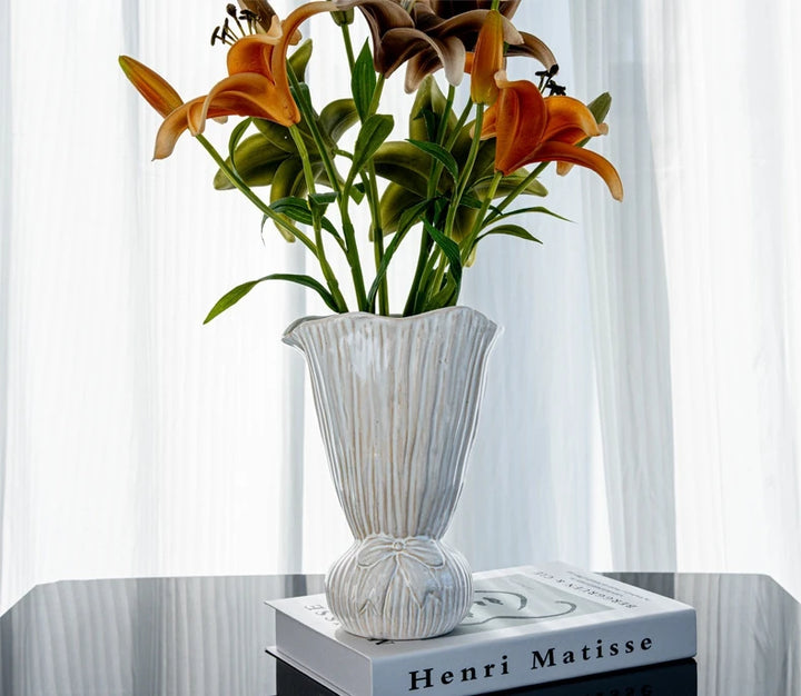 Nordic Ceramic Vase – Handmade Modern Tabletop Decor