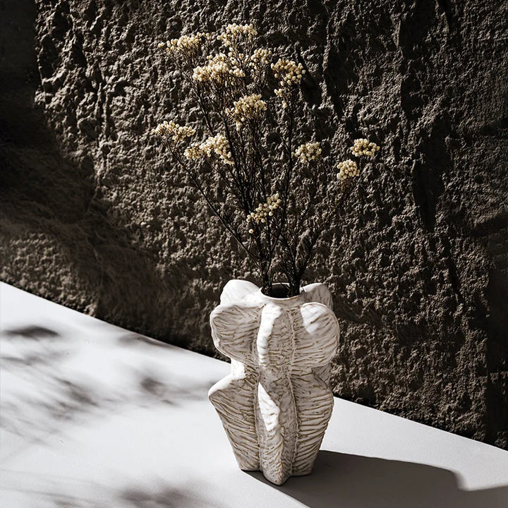 Nordic Ceramic Vase – Japan-Inspired Home & Office Decor