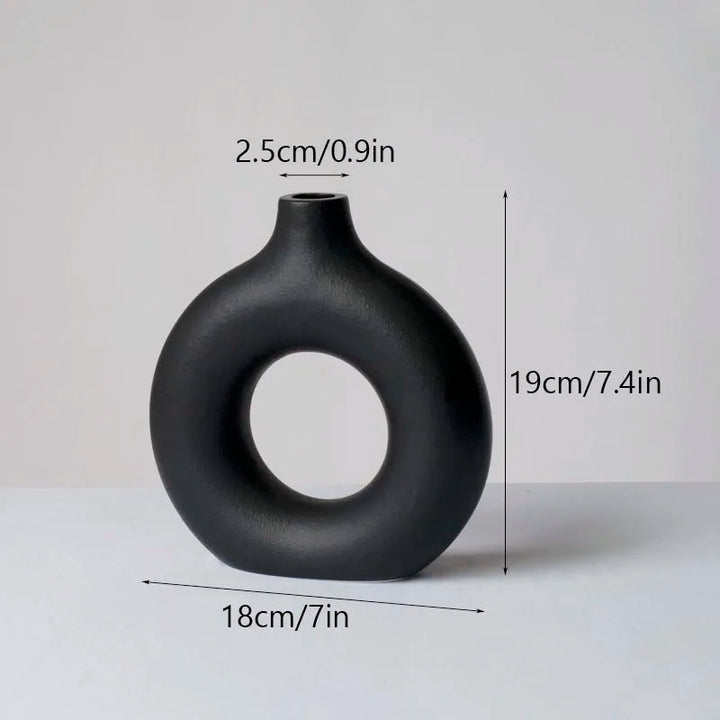 Nordic Round Hollow Ceramic Vase – Modern Donut-Shaped Table Decor for Pampas Grass & Dried Flowers